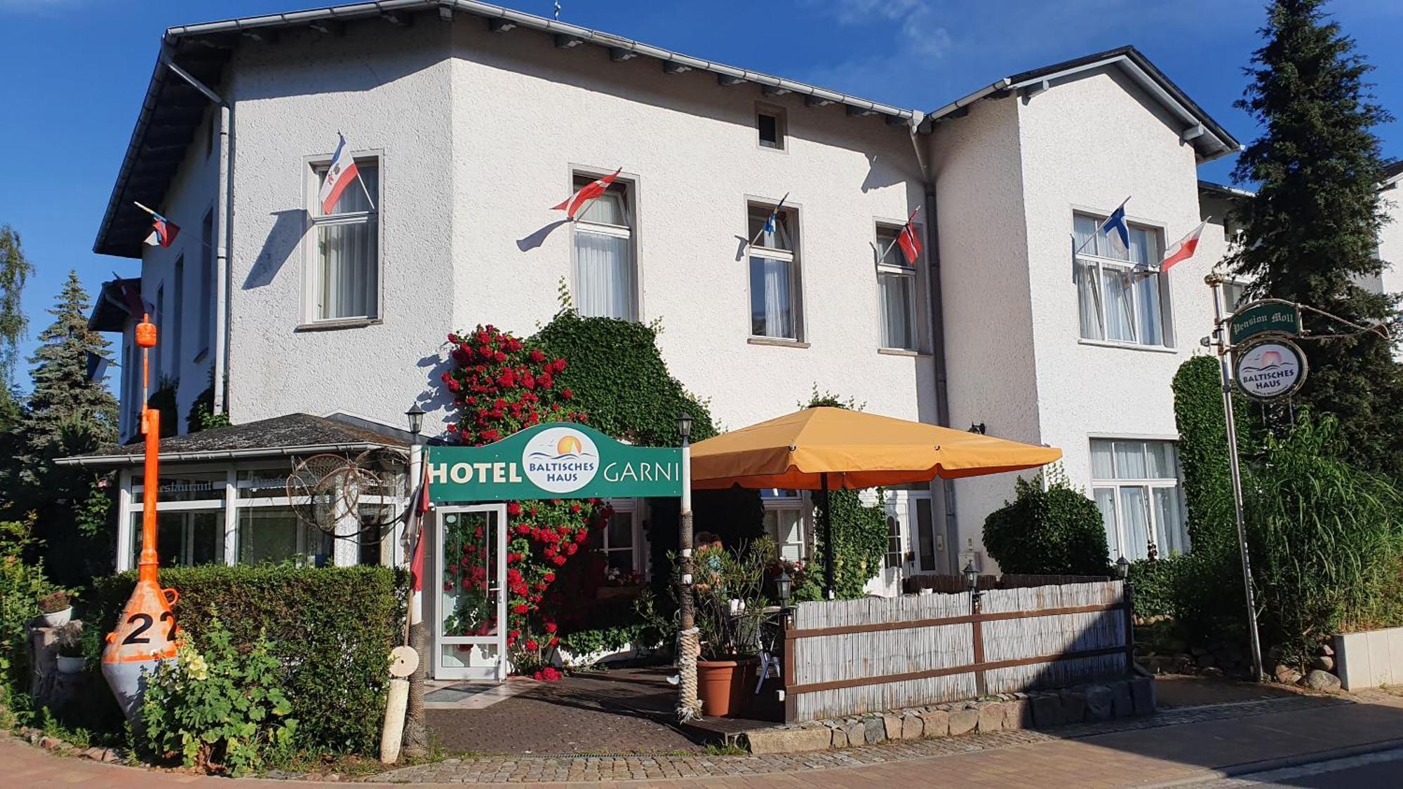 Baltisches Haus Pension Moll ツィノヴィッツ エクステリア 写真