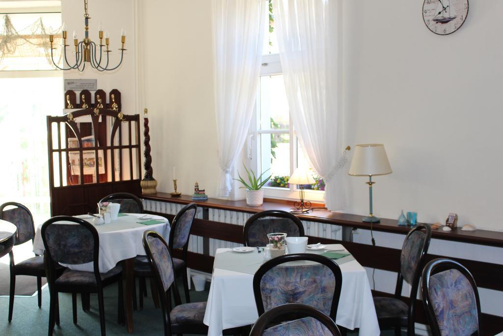 Baltisches Haus Pension Moll ツィノヴィッツ エクステリア 写真