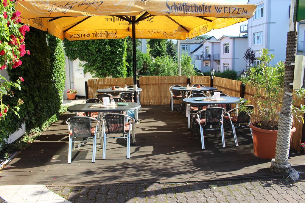 Baltisches Haus Pension Moll ツィノヴィッツ エクステリア 写真