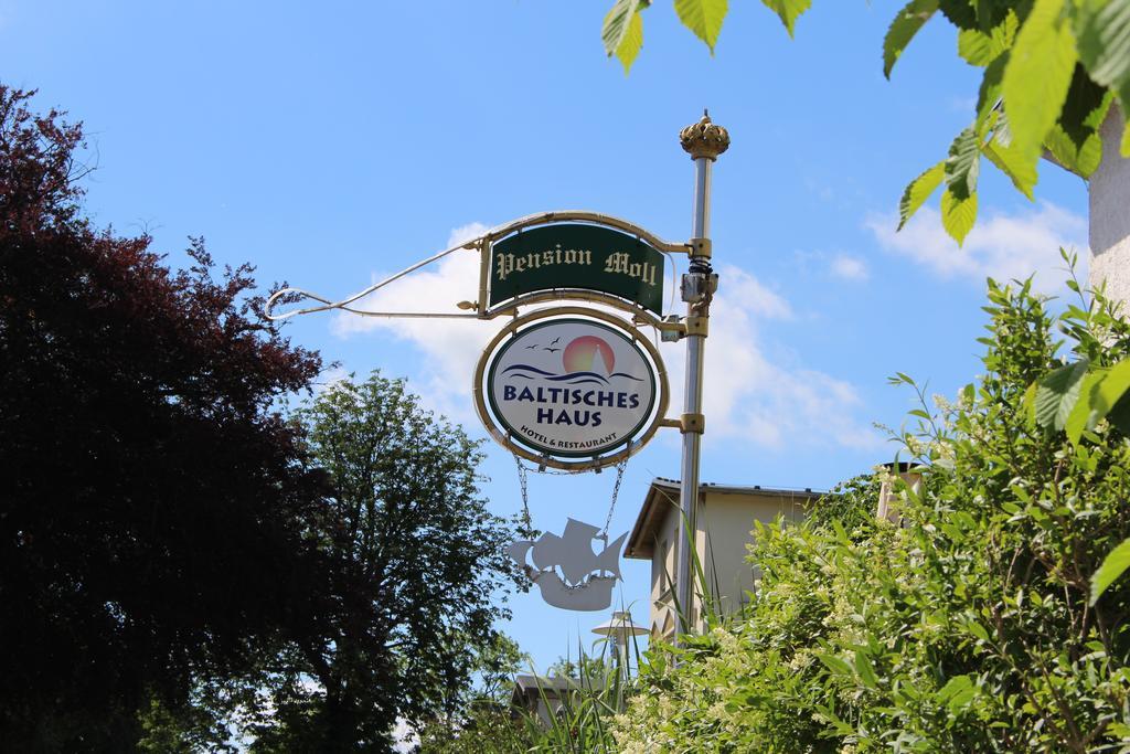 Baltisches Haus Pension Moll ツィノヴィッツ エクステリア 写真